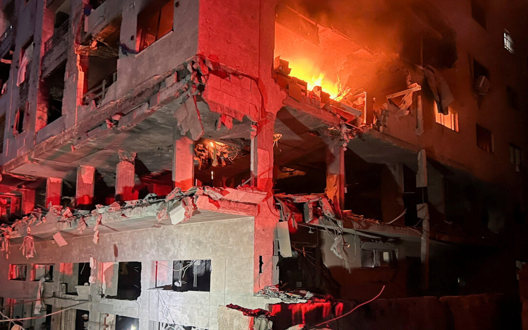 Israel launches deadly air strikes on Gaza City apartment building