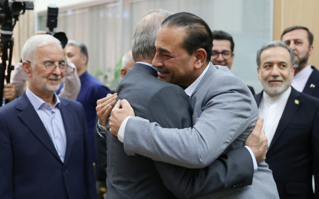 Iran sends ‘mixed’ messages as Pakistani mediators depart Tehran