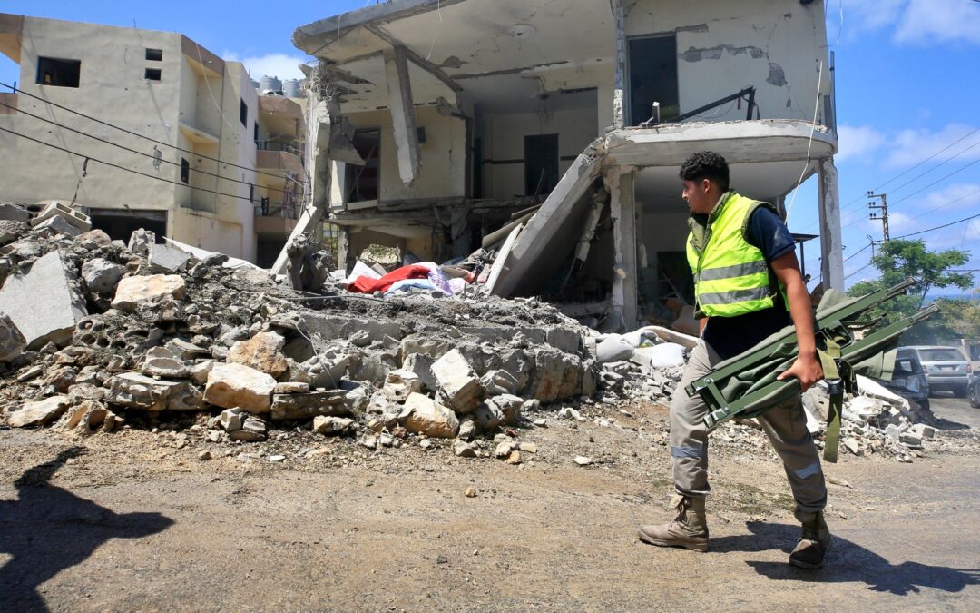 Israeli attacks in Lebanon kill 10 people, including high-ranking soldiers