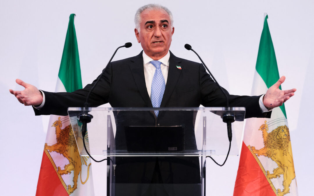 Why do ideological groups fear the return of monarchy in Iran?