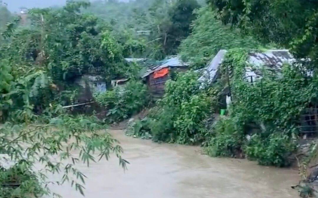 Refugees killed in landslides at Rohingya camps in Bangladesh