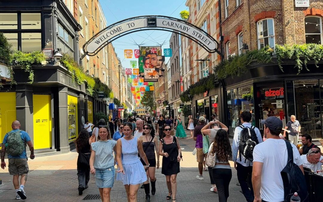 Trains and buses cancelled, blistered feet, exhausted people – what London taught me about climate heating