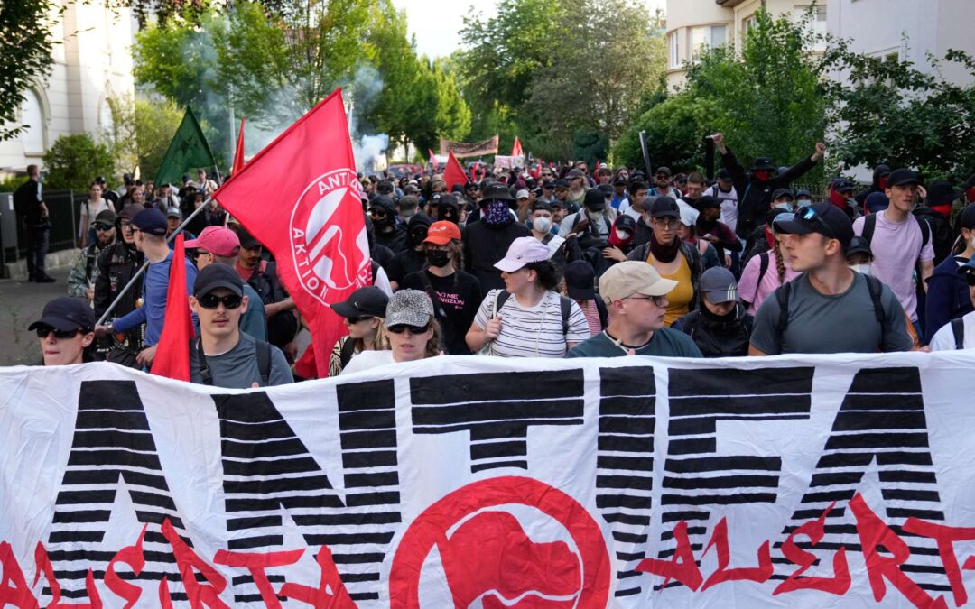 Thousands protest in Germany as far-right AfD party meets