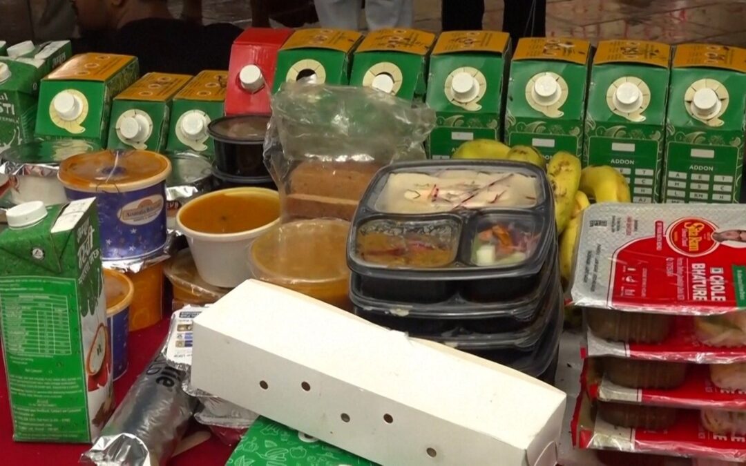 Anonymous food donations reach Indian student protesters