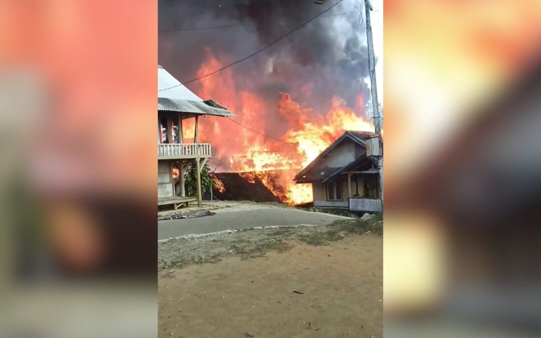 Fire tears through Indonesian village in West Java