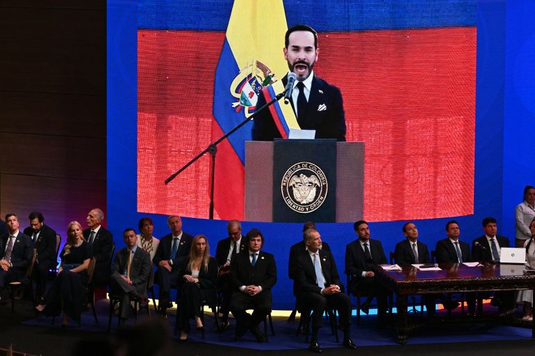 De la Espriella sworn in as Colombia’s leader, vows armed group crackdown