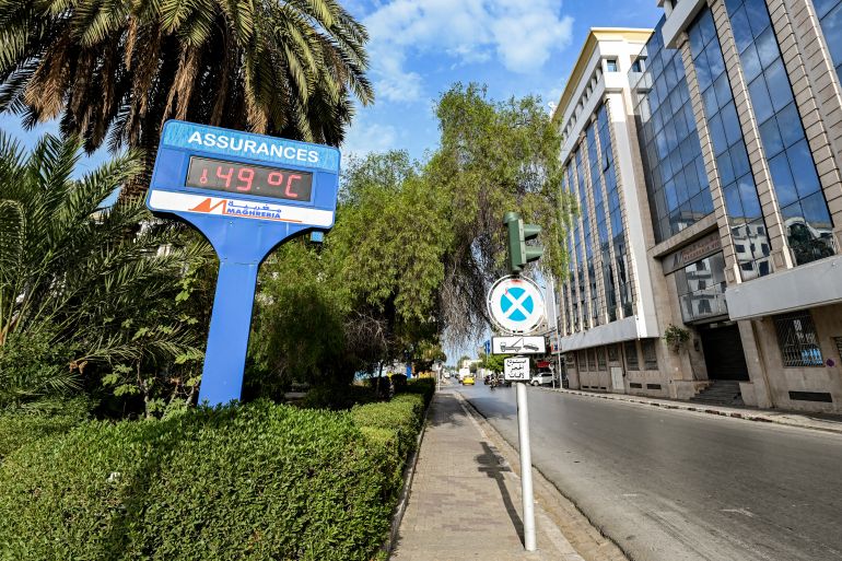 Tunisia swelters as power cuts disrupt water supplies