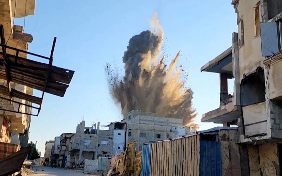 Video: Israel attacks desalination plant and mosque in Gaza