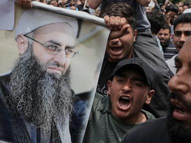 Lebanon passes a controversial general amnesty law
