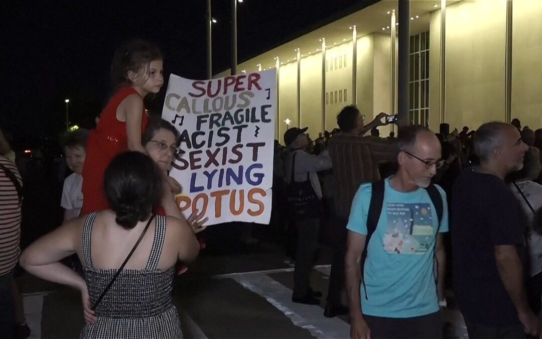 Trump’s threats to demolish Kennedy Center sparks protest