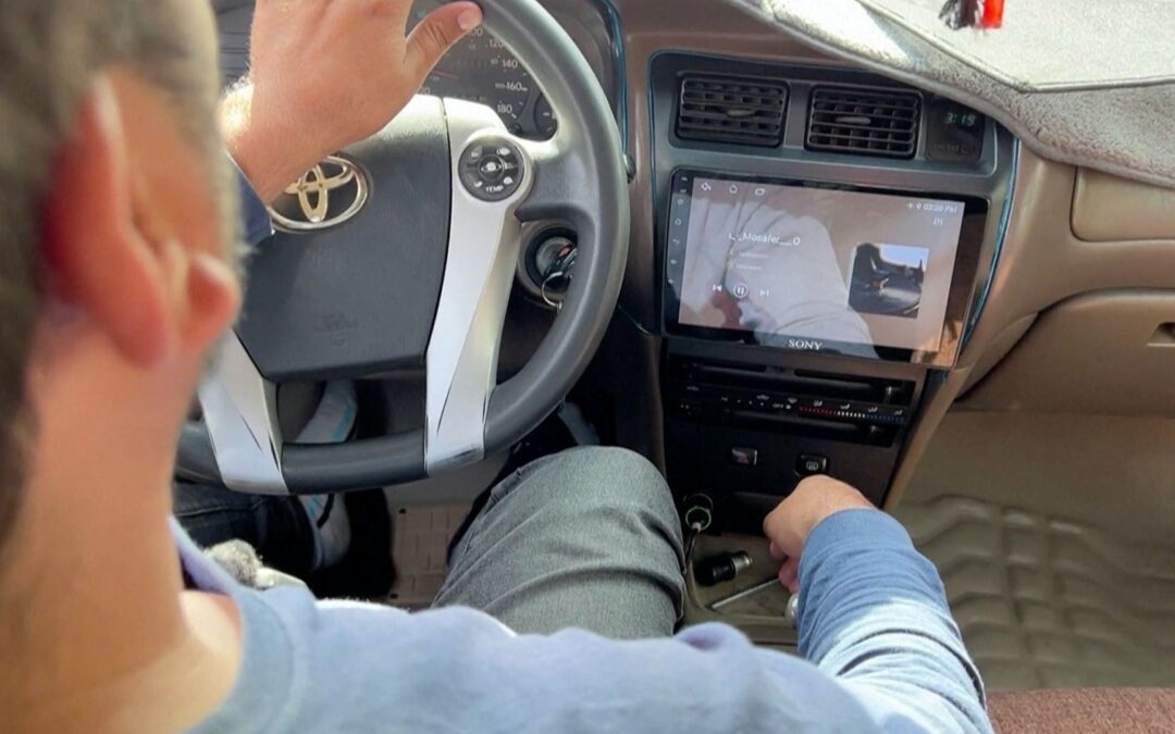 Afghan taxi drivers defy the Taliban’s music ban