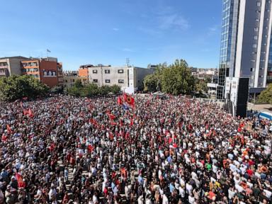 Protests against war crimes verdicts add pressure on Kosovo’s government