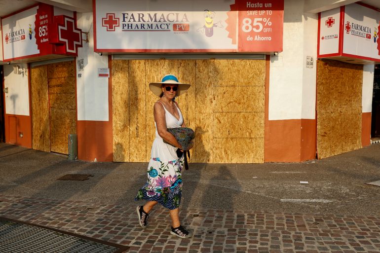 Hurricane Simon strengthens to Category 4 off Mexico’s Pacific coast