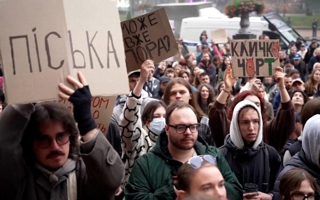 Hundreds rally in Kyiv to demand the resignation of Mayor Vitali Klitschko