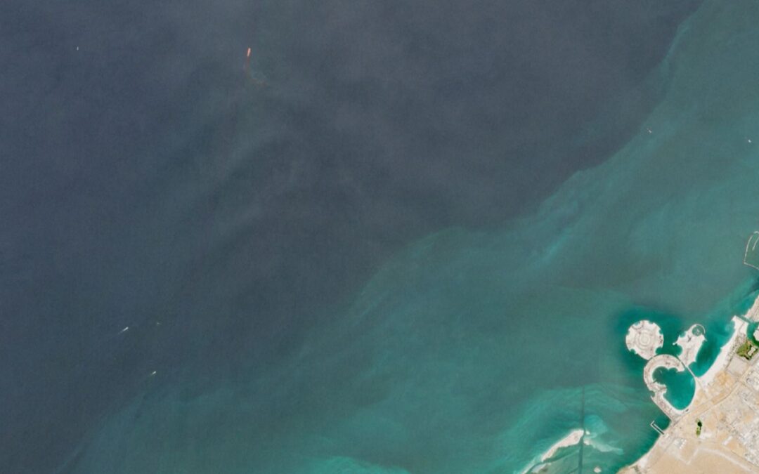 Massive oil slick seen weeks after tanker struck off UAE’s coast